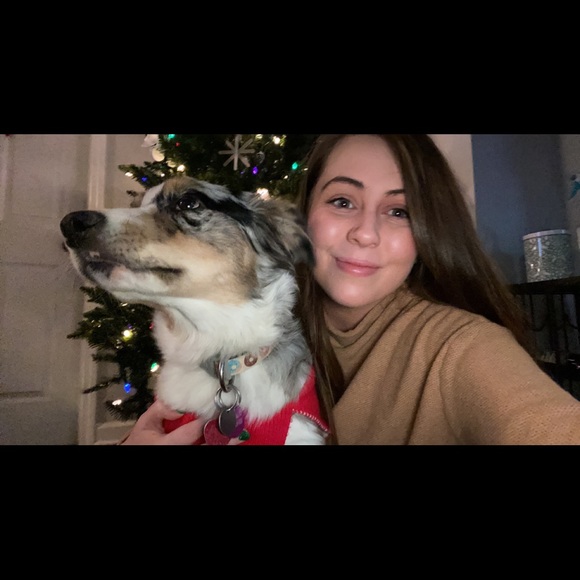 Meet your Posher, Taylor - Picture 1 of 1